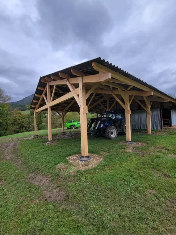 Construction d'un bâtiment agricole en bois à Saint-Julien-en-Quint, Marignac-en-Diois, Hors d'eau